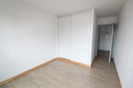 Location Appartement 2 pièces 49m² - Photo 3