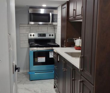 For Lease - 224 Ellington Drive, Toronto, Ontario - Photo 6