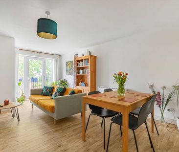 Winery Lane, KT1, London - Photo 1