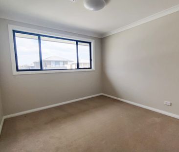 Stunning and Spacious 4 Bedroom + High ceiling Media room House Dou... - Photo 2