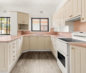 Well Maintained Family Home in Peaceful Locale - Photo 3