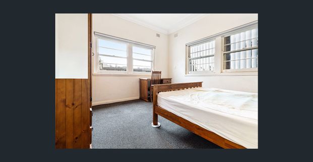 Shared Accommodation Available - Ideal For Students - Photo 1