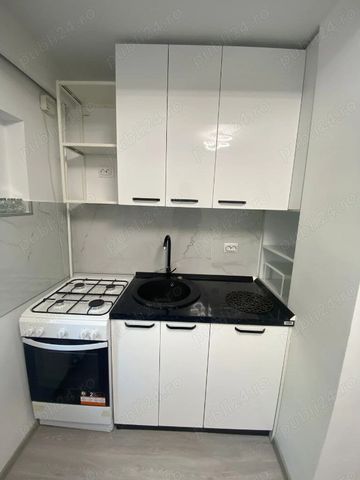 Timpuri noi mihai bravu vitan mall - Fotografie 5