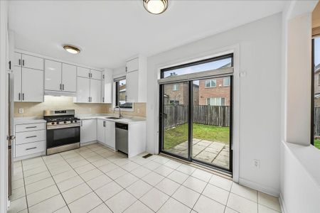 For Lease - 341 Williamson Road, Markham, Ontario - Photo 3