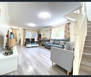 Stunning Renovated Duplex with Carlingford West Catchment - Photo 3