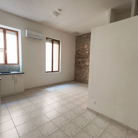 Location Appartement 1 pièce 22m² NARBONNE 11100 - Photo 4