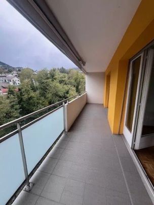 Spacieux appartement de 2.5 pièces avec balcon - Foto 1