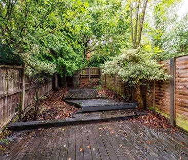 Abbeyfields Close, West Twyford, NW10 - Photo 1