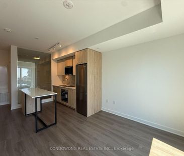 30 Dreamers Way condo — Toronto, ON (2-Bedroom) - 2 Bedroom - Photo 3