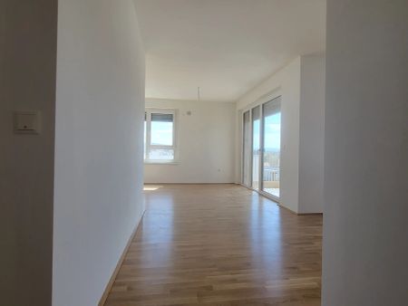 ERSTBEZUG! 2-Zimmer-Wohnung mit Balkon, Top 17 - Photo 5