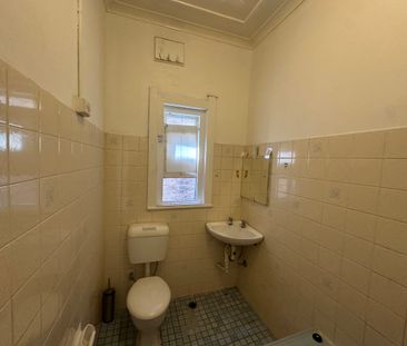 Convenience in Prime Arncliffe Location - Photo 5