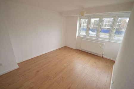 New Road, Dagenham Docks, RM10 - Photo 3