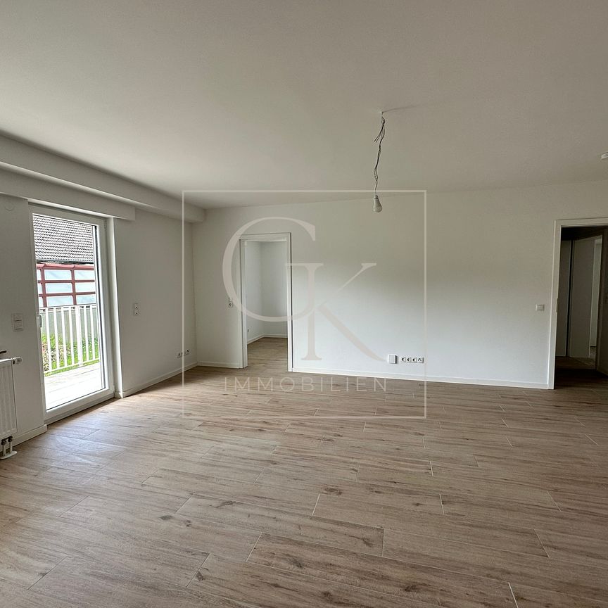 Erstbezug nach Modernisierung von lichtdurchfluteter 2-Zimmer-Wohnung mit großem Balkon - Foto 1