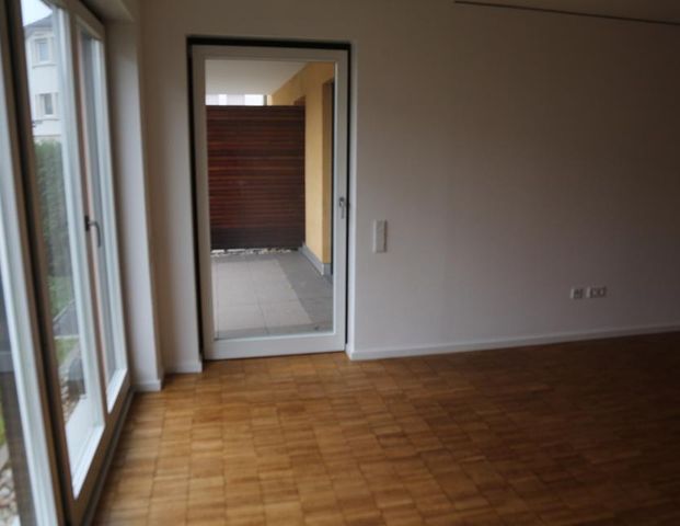 Bitte zuerst lesen - Schöne BARRIEREFREIE Wohnung zu vermieten - Photo 1