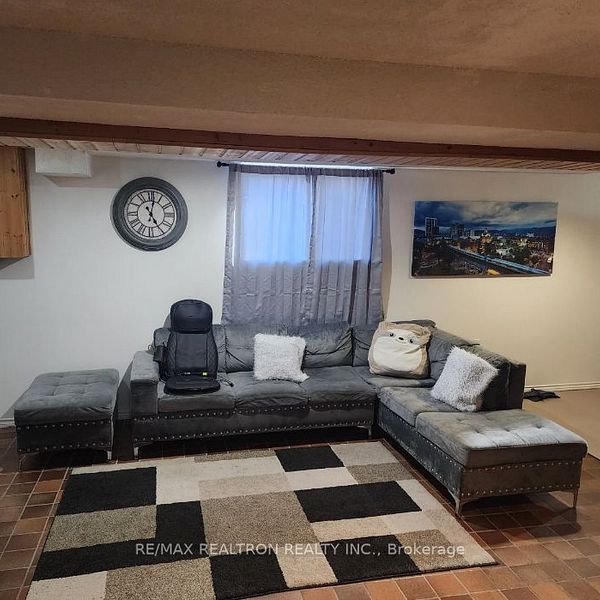 For Lease - 116 Verobeach Boulevard, Toronto, Ontario - Photo 1