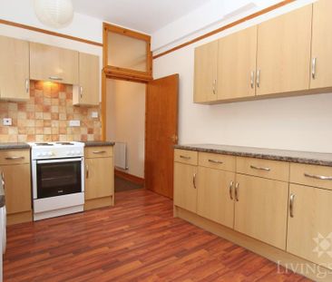 4 bedroom terraced house to rent - Photo 2
