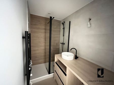 Location Appartement 2 pièces 50m² - Photo 2