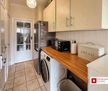 Ashton Gardens, RM6, London - Photo 4