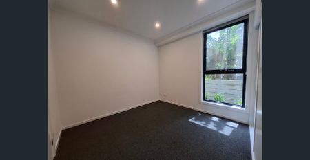 4-Bedroom Apartment for Lease in Prime Location - Photo 4