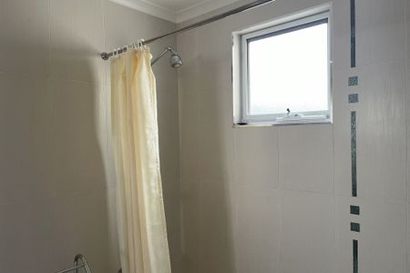 Furnished 3 Bedroom Home - Photo 3