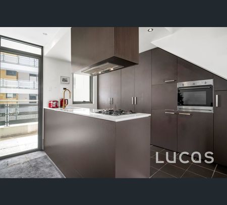 233/117 Studio Lane, Docklands, Vic 3008 - Photo 4
