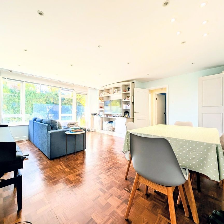 2 Bed Flat, Vincent Court, SW19 - Photo 1