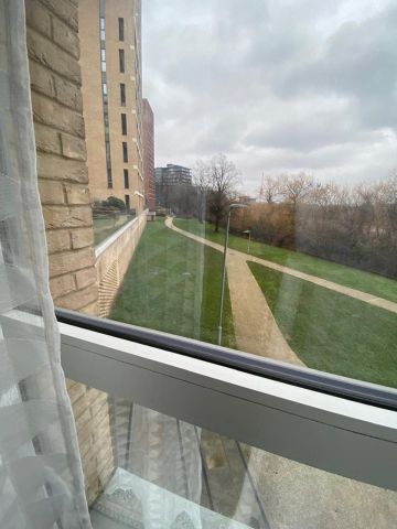 3 Bed Terraced House, Greenshank House, NW9 - Photo 3