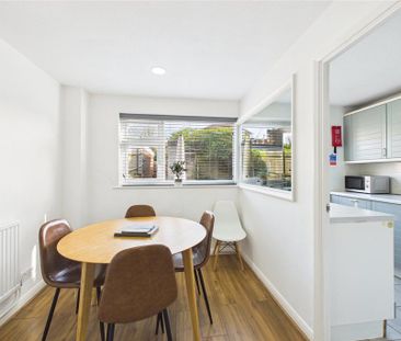 3 bedroom terraced house to rent - Photo 3