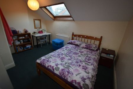 2 bedroom flat to rent - Photo 5