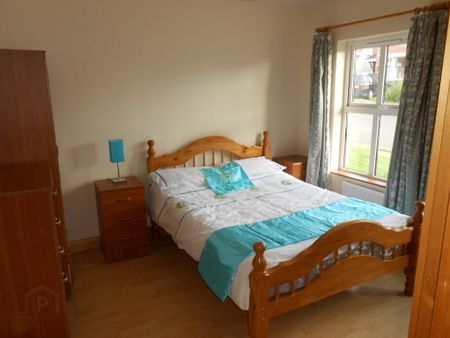 STUDENT LET 2026-27, 19 Burnside Mews, Portstewart, BT55 7BH - Photo 4