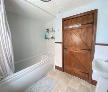 2 bedroom semi-detached house to rent - Photo 5