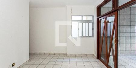Apartamento para alugar com 60m², 2 quartos e sem vaga - Foto 3