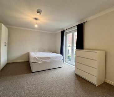 5 bedroom terraced house to rent - Photo 5