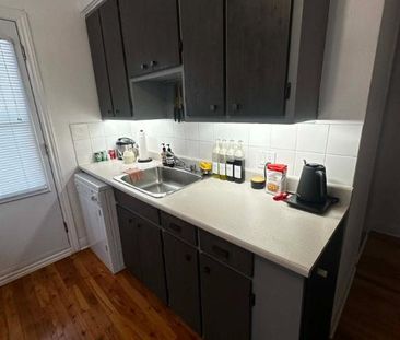 Joli 3 ½ à louer - haut de triplex - Ahuntsic – Libre en juin - Photo 4