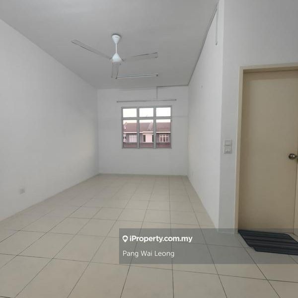 Iringan Bayu, Seremban - Photo 1