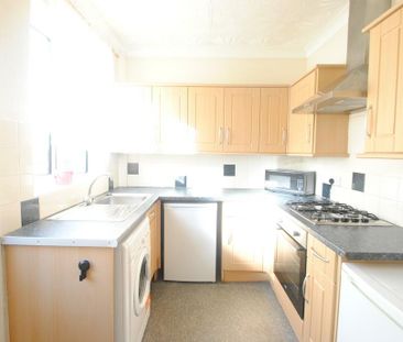 5 bedroom detached house to rent - Photo 3