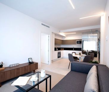 Piso de alquiler en Carrer de Prat de la Riba, 43, Centre - Photo 4