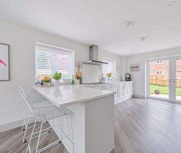 Blundell Drive, Haslemere, GU27 - Photo 4
