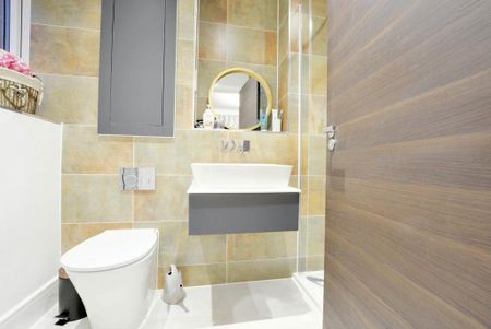 3 bedroom detached house to rent - Photo 2