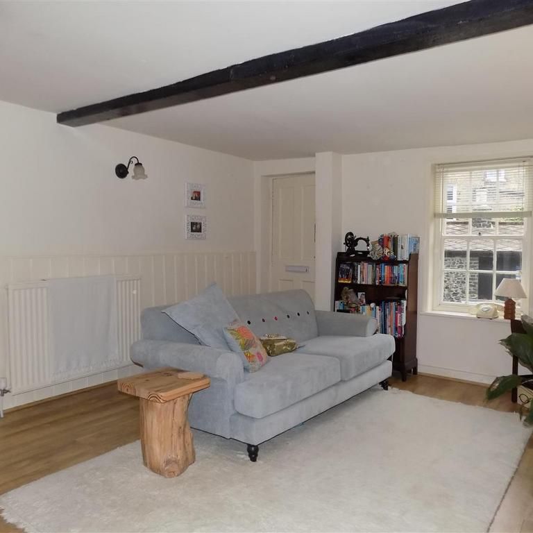 2 bedroom cottage to rent - Photo 1