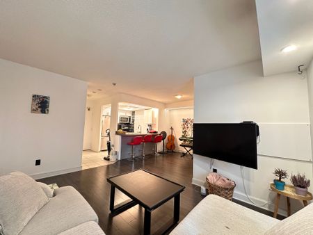 For Lease - 265 Enfield Place Unit# 402, Mississauga, Ontario - Photo 3