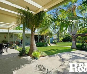 Spacious 4-Bedroom Home in Prime Location - Photo 6