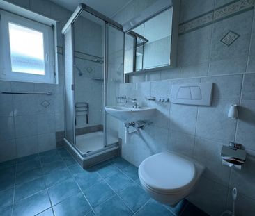 Beautiful and spacious 3.5 room apartment in a quiet location with ... - Photo 5