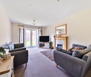 4 bedroom detached house to rent - Photo 1