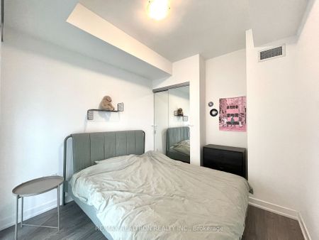 For Lease - 1 Yorkville Avenue Unit# 3003, Toronto, Ontario - Photo 3