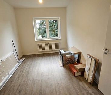 Miet mich - praktische 1,5-Zimmer-Single-Wohnung frisch saniert - Photo 2