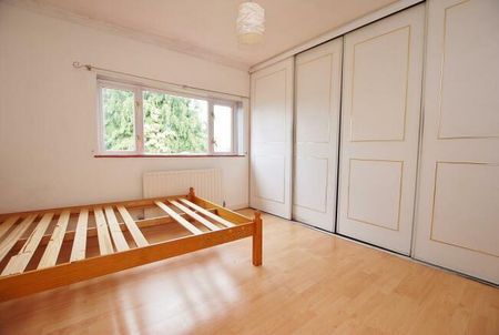 3 bedroom terraced house to rent - Photo 3