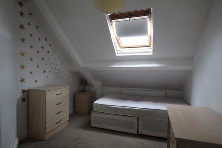 6 bedroom house to rent - Photo 2