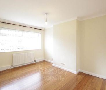 2 bedroom property to rent - Photo 1