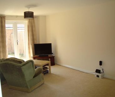 4 bedroom terraced house to rent - Photo 2